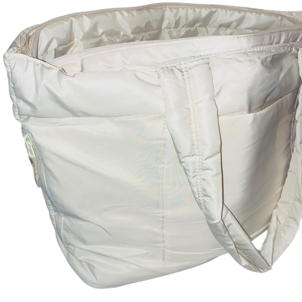 Quilted Puffer Tote Bag - Picture 2 of 8